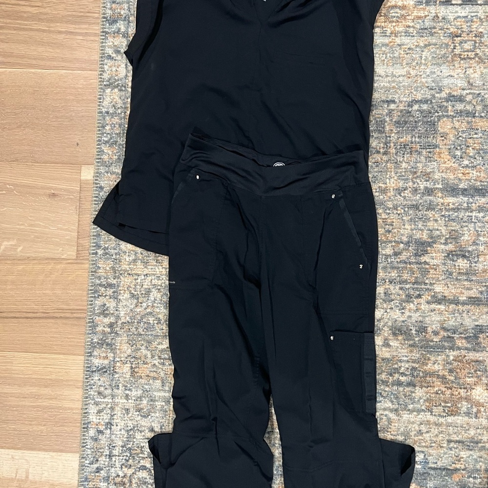 Black Women's scrub set